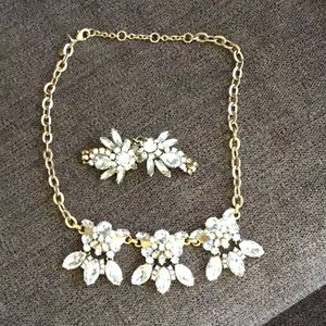 Bracelet and necklace set